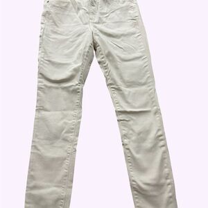 Express Classic White/Cream Jeans. Size 4